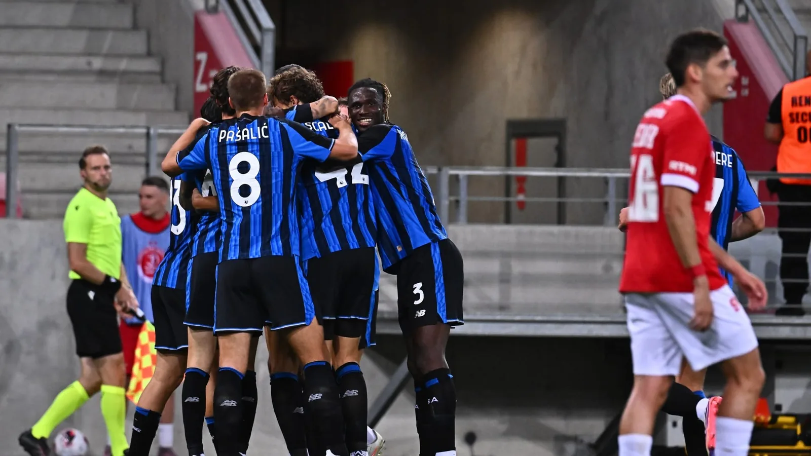 Scamacca entra e segna, l'Atalanta batte l'Hapoel e si qualifica in Conference