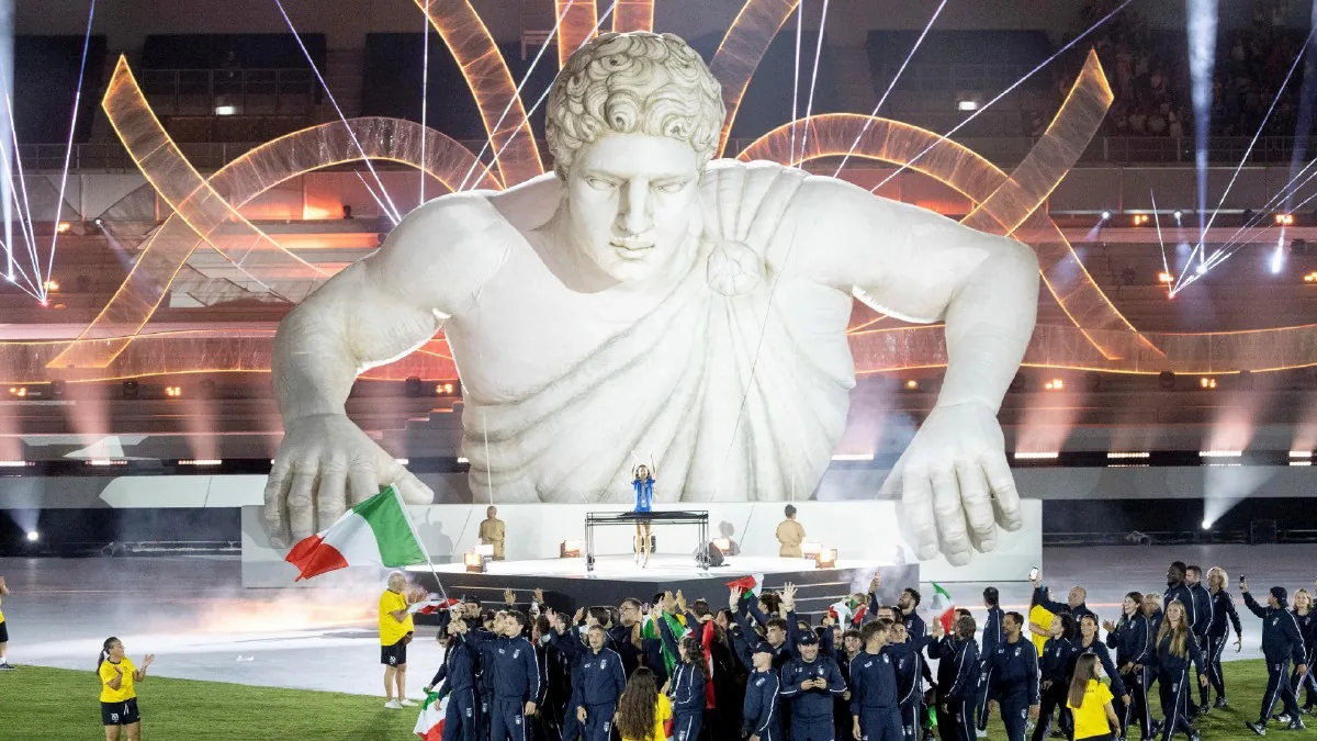 I fischi a Taranto un campanello, Meloni teme il bis ad Amatrice - la Repubblica